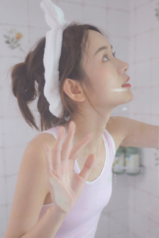 女生越喊男生越要塞的视频